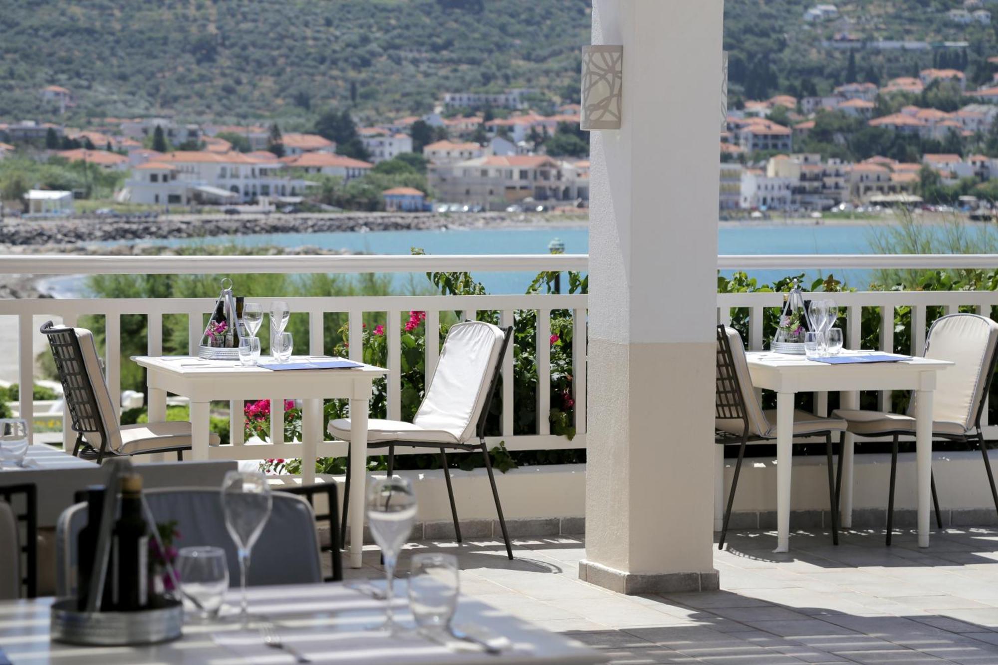 Skopelos Village Hotel エクステリア 写真