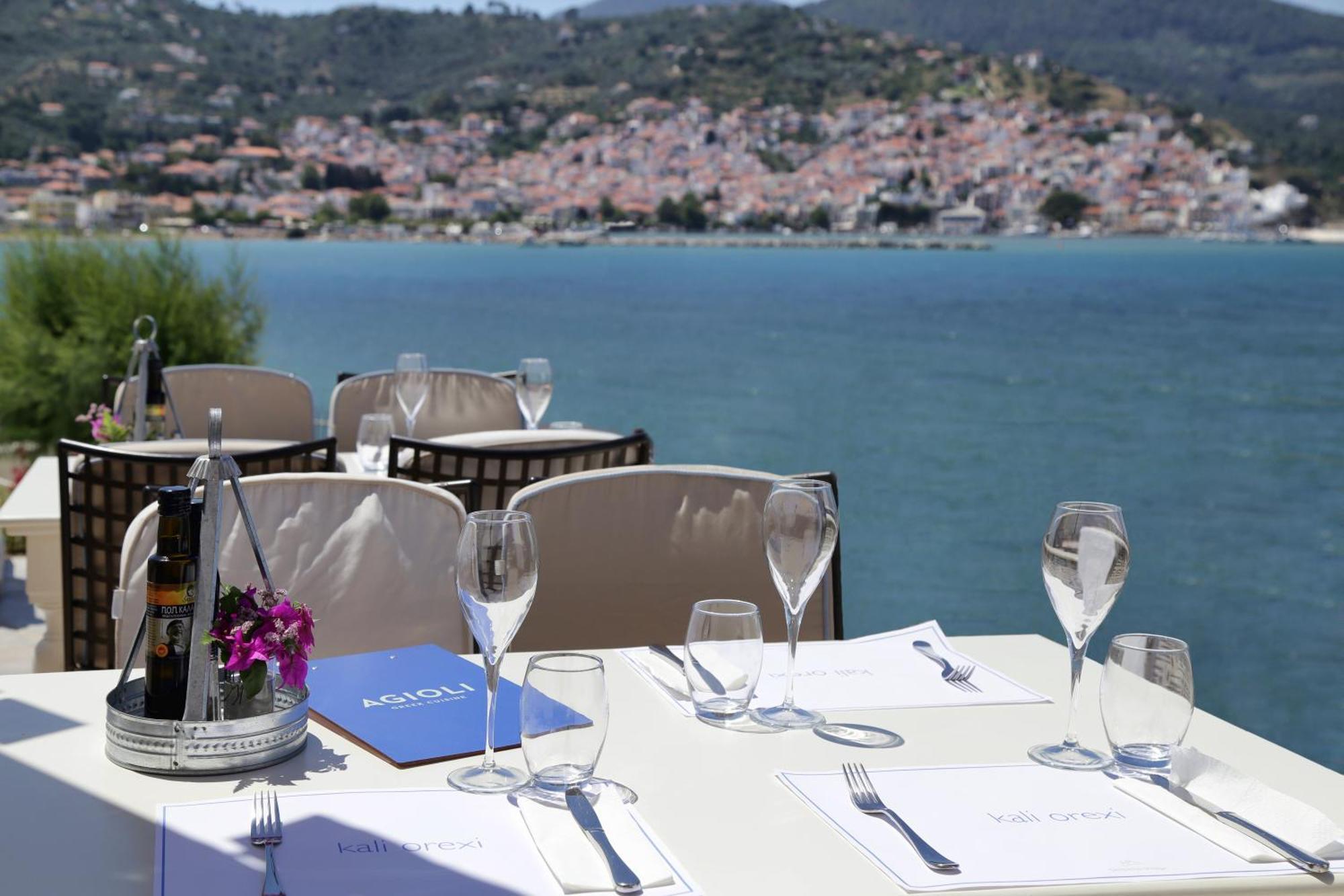 Skopelos Village Hotel エクステリア 写真
