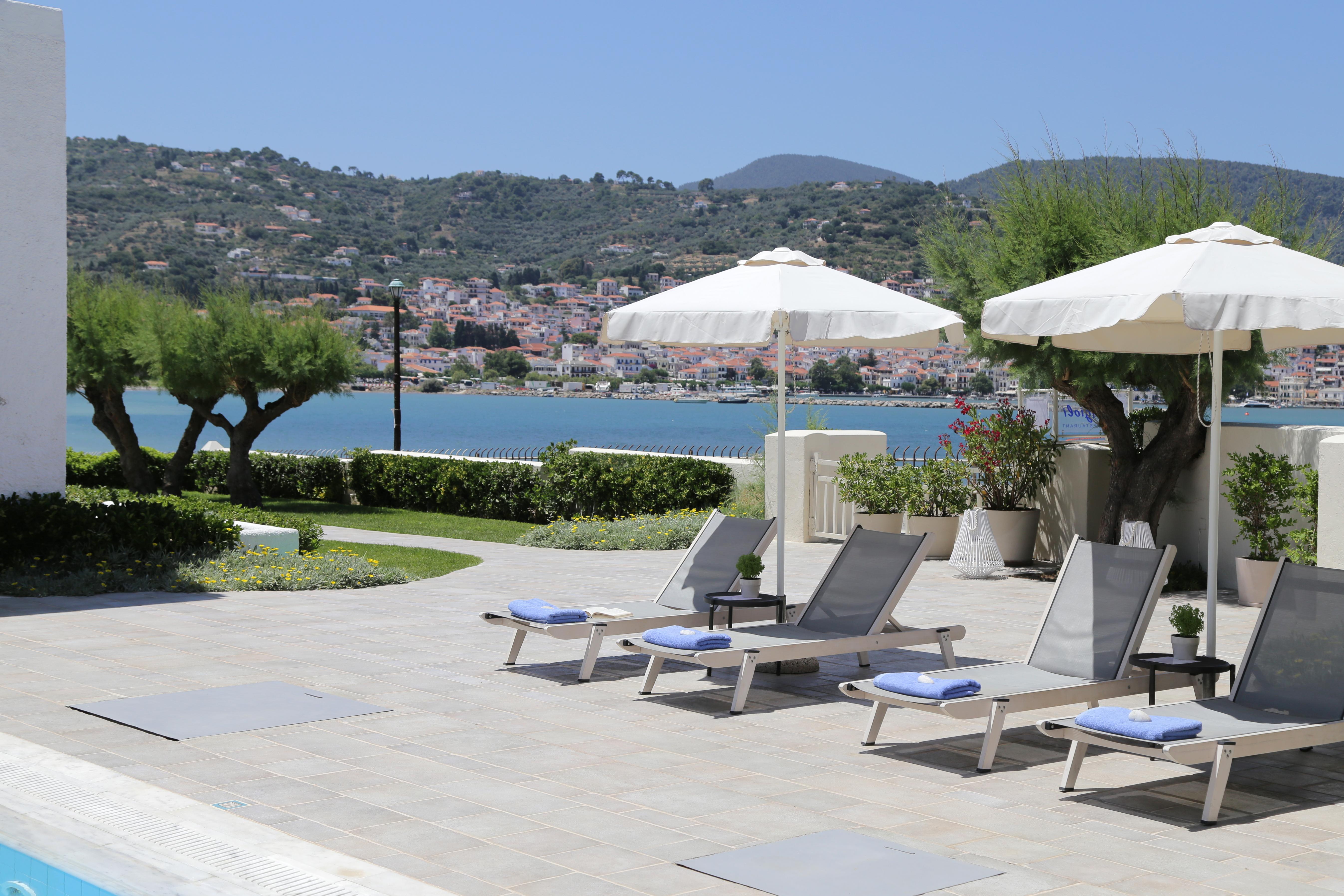 Skopelos Village Hotel エクステリア 写真