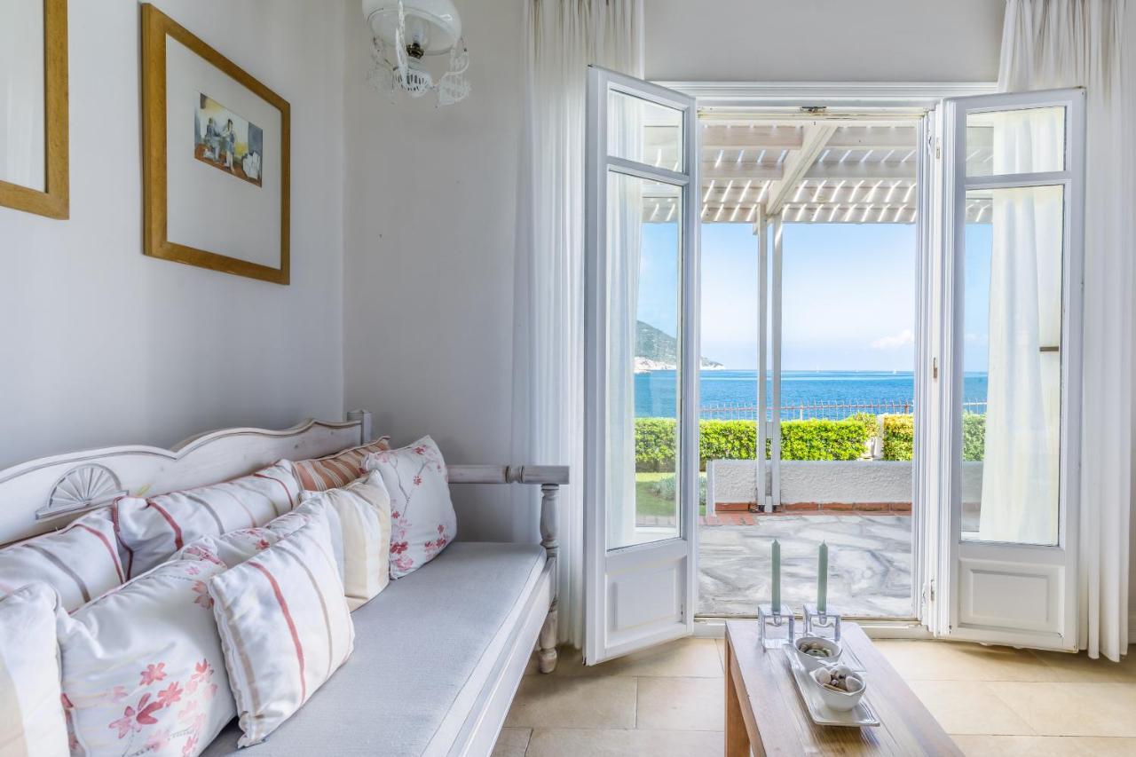 Skopelos Village Hotel エクステリア 写真