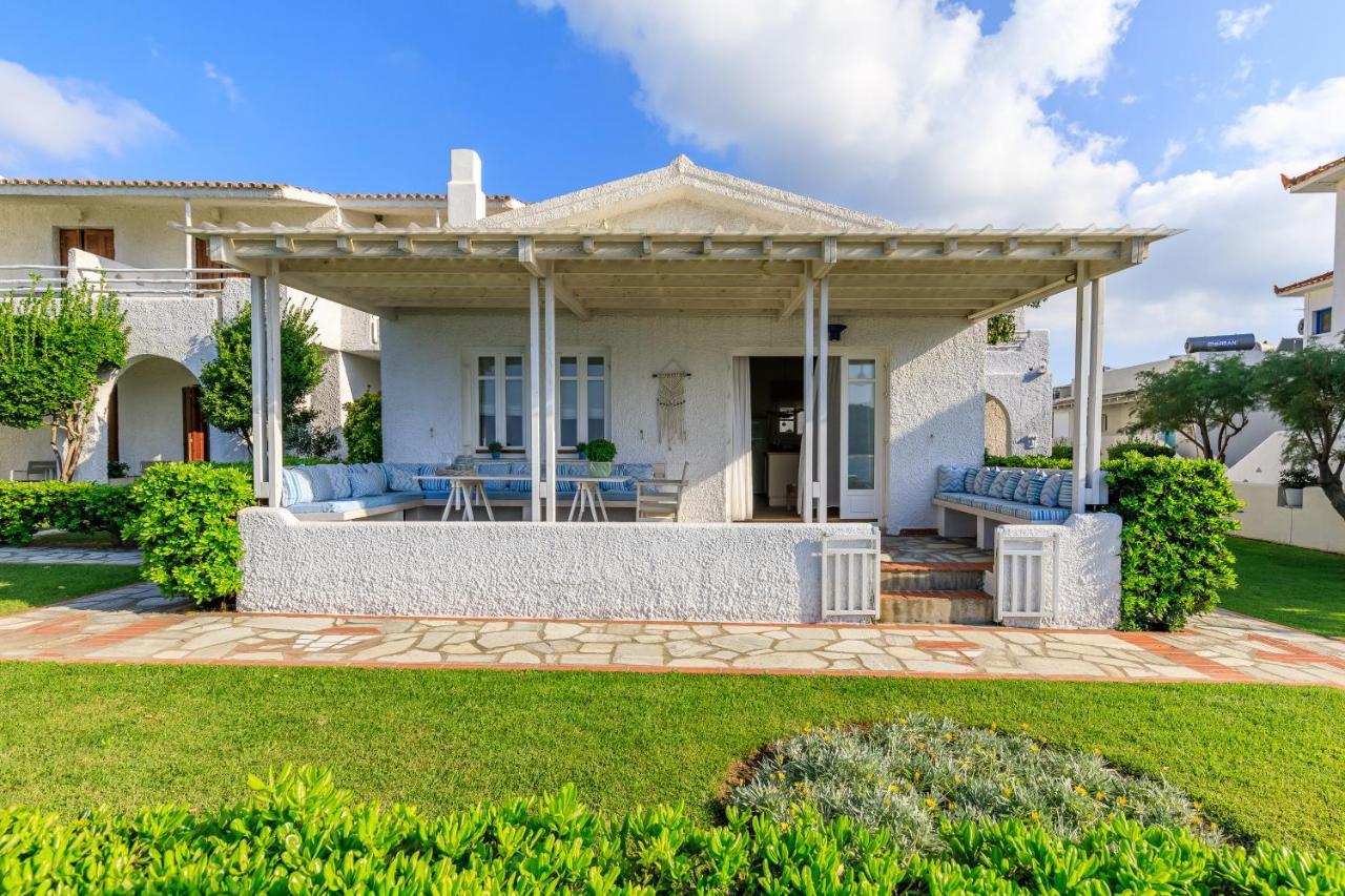Skopelos Village Hotel エクステリア 写真