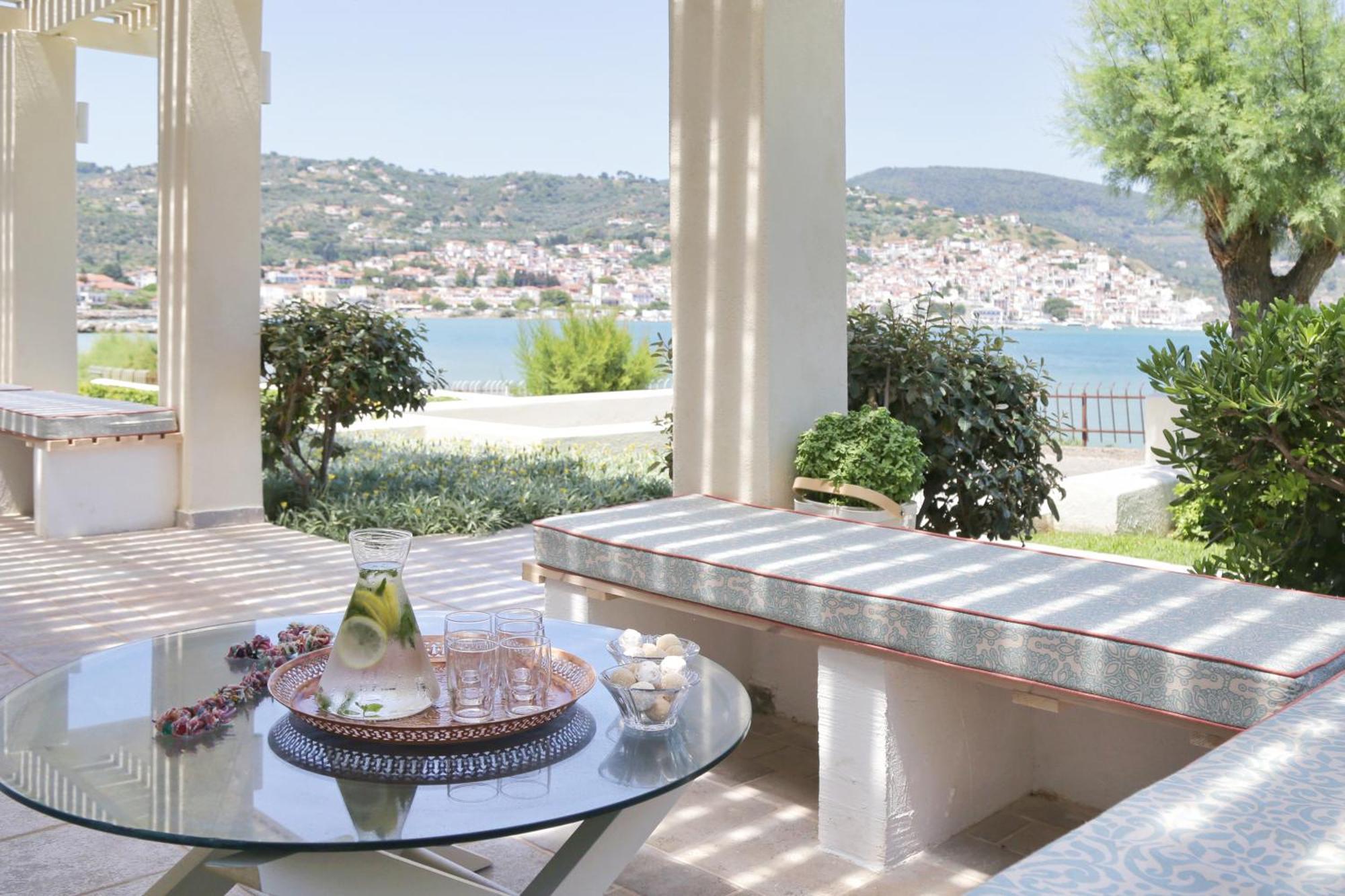 Skopelos Village Hotel エクステリア 写真