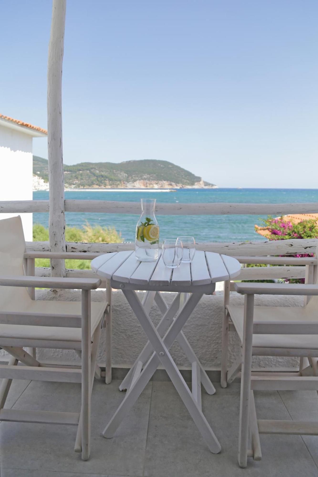 Skopelos Village Hotel エクステリア 写真