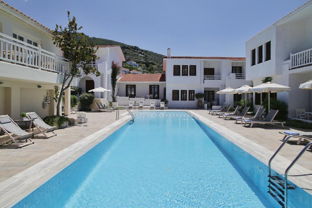 Skopelos Village Hotel エクステリア 写真