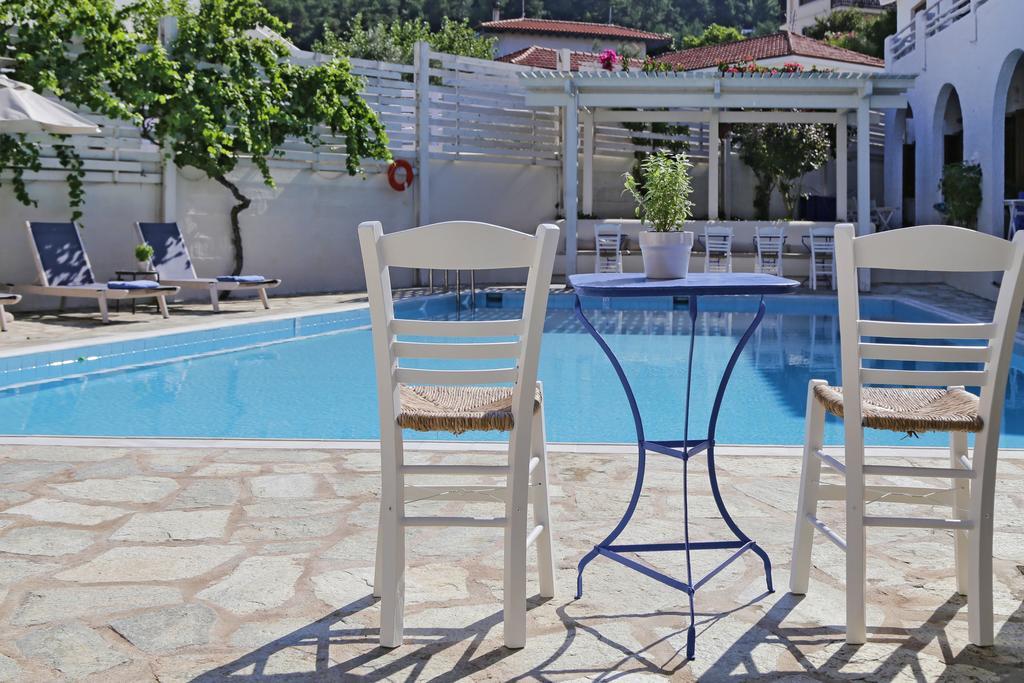 Skopelos Village Hotel エクステリア 写真