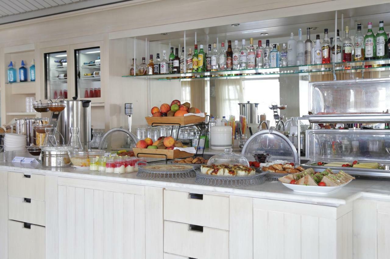 Skopelos Village Hotel エクステリア 写真