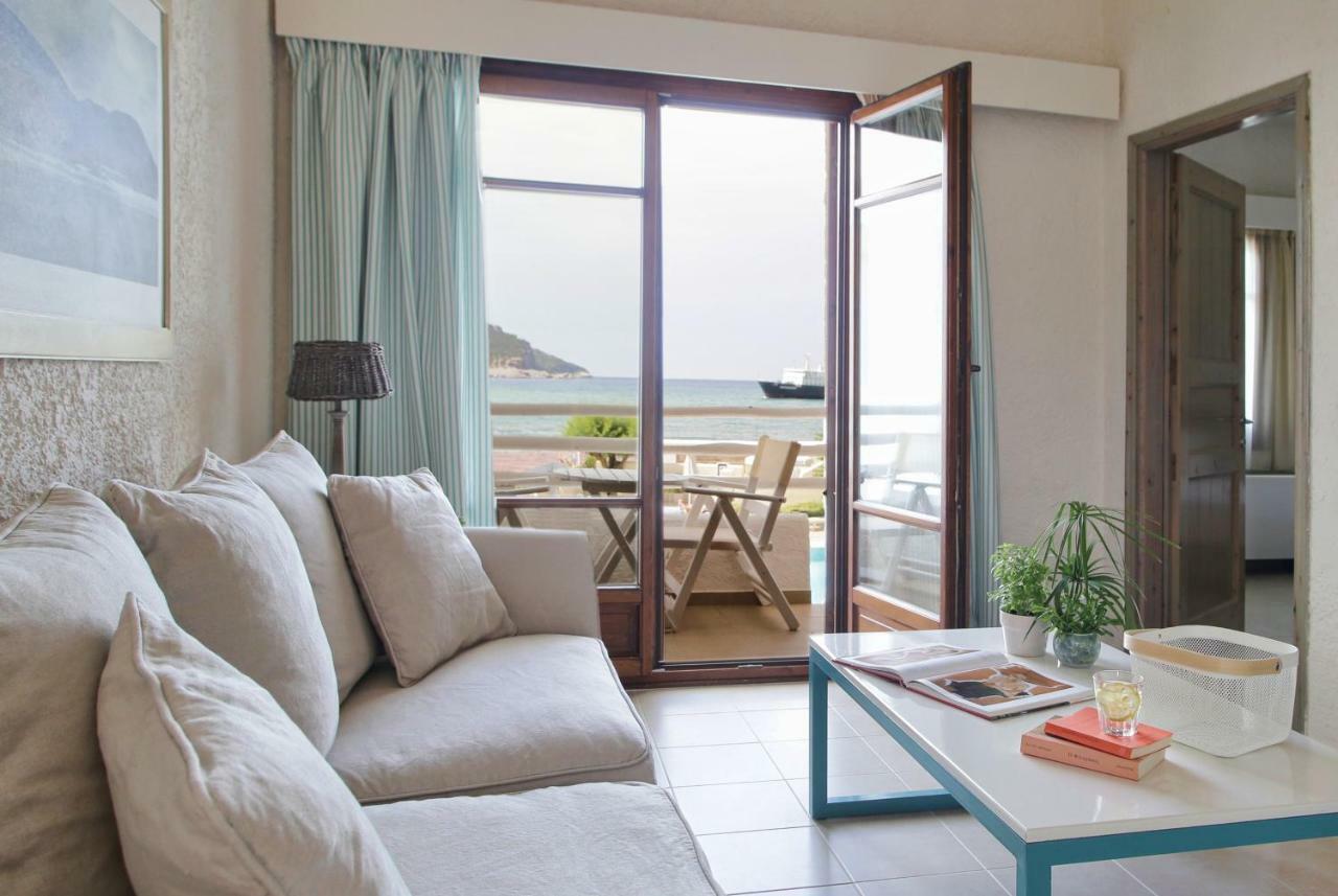 Skopelos Village Hotel エクステリア 写真